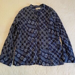 Jones New York Navy Floral blouse